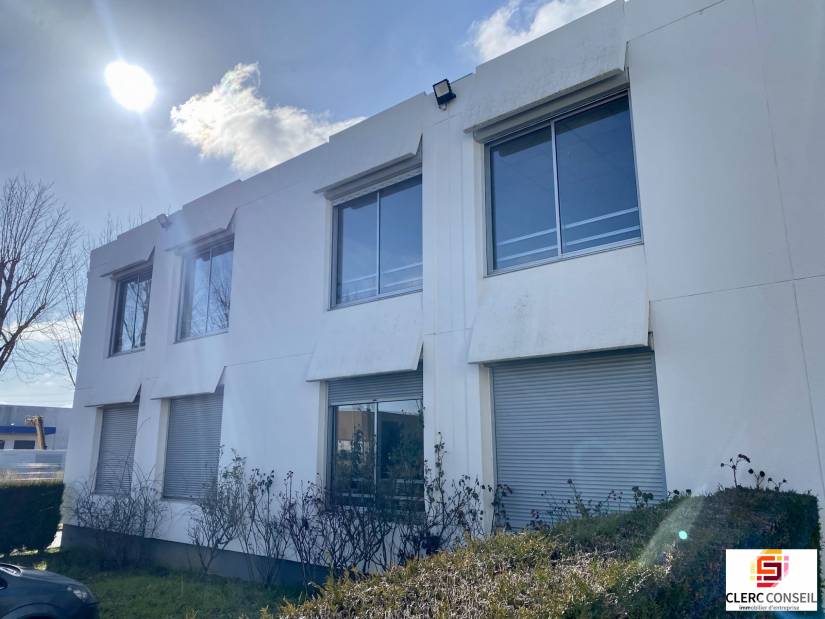 Location - Bureaux 49m² - Évreux