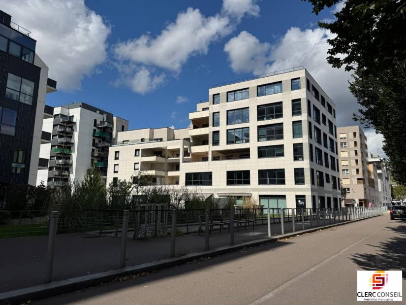 Location - Bureaux 417m² - Rouen