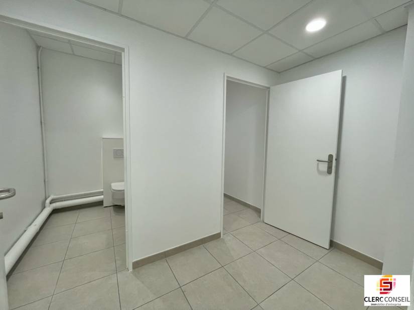 Vente - Bureaux 101m² - Bihorel