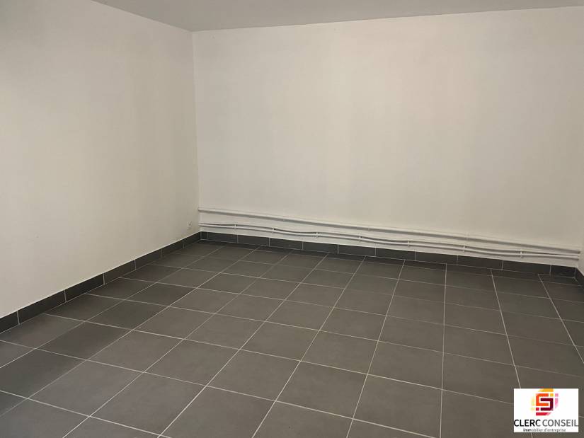 Location - Local d'activité 950m² - Verneuil d'avre et d'iton