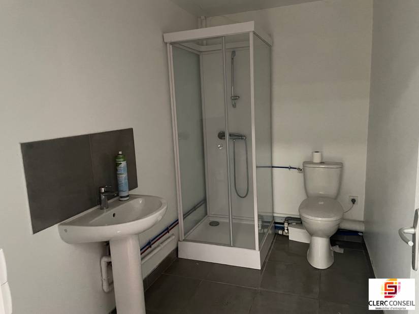 Location - Local d'activité 950m² - Verneuil d'avre et d'iton