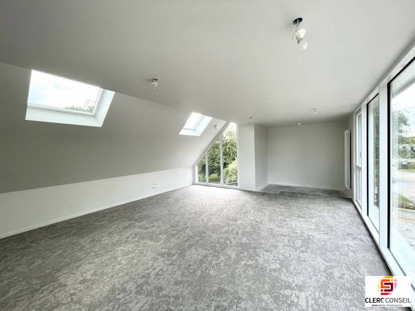 Location - Bureaux 63m² - Mont-saint-aignan