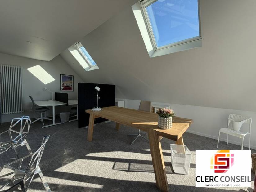 Location - Bureaux 73m² - Mont-saint-aignan