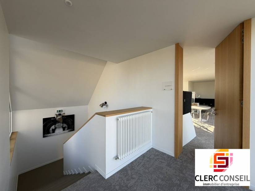 Location - Bureaux 73m² - Mont-saint-aignan