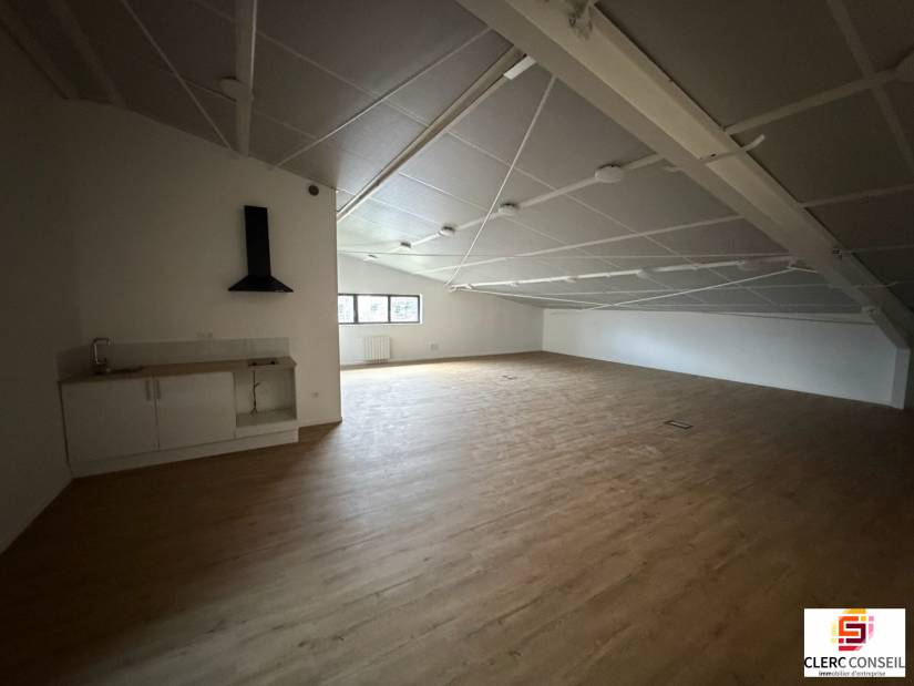 Location - Local d'activité 343m² - Saint-marcel