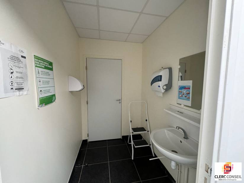 Location - Bureaux 78m² - Mont-saint-aignan