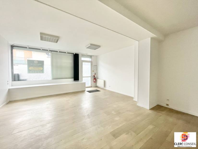 Location - Local commercial 87m² - Saint-Étienne-du-rouvray