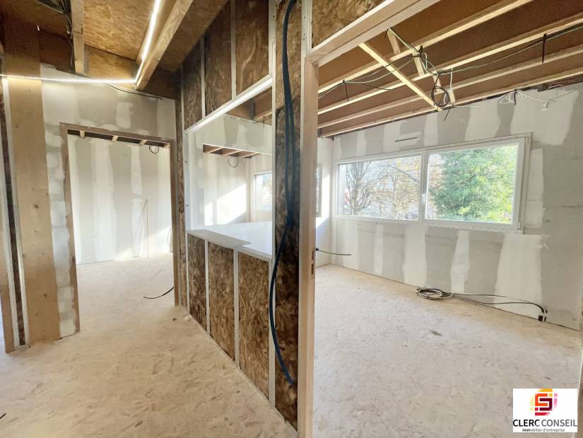 Location - Bureaux 85m² - Mont-saint-aignan