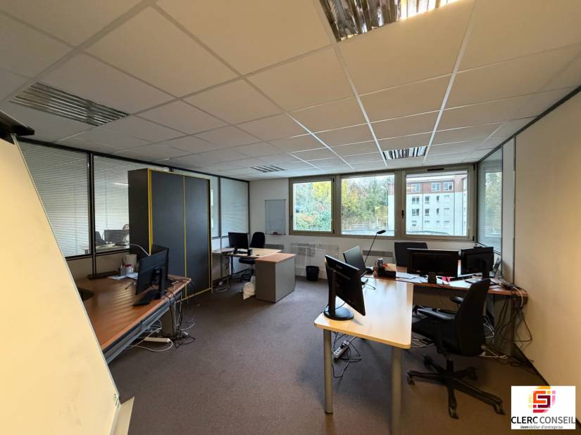 Location - Bureaux 866m² - Rouen