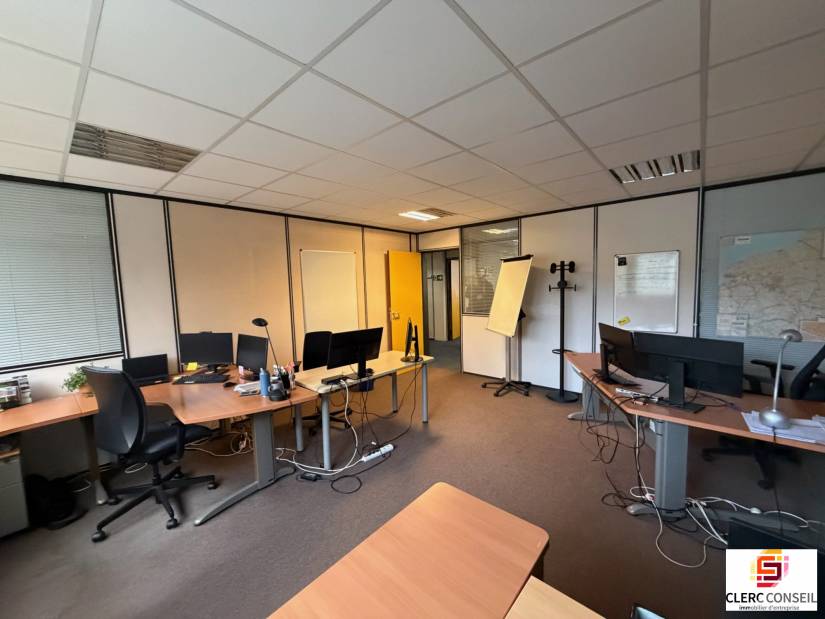 Location - Bureaux 866m² - Rouen