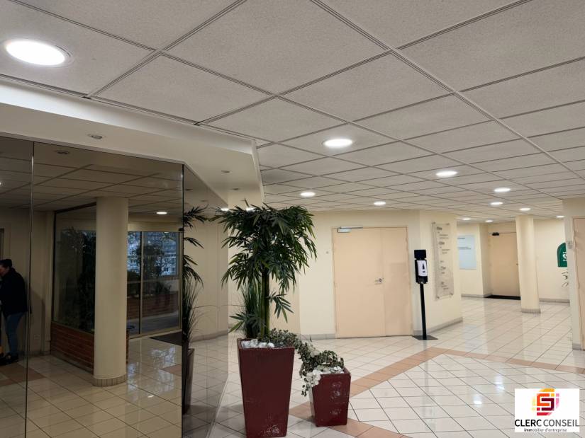 Location - Bureaux 286m² - Rouen