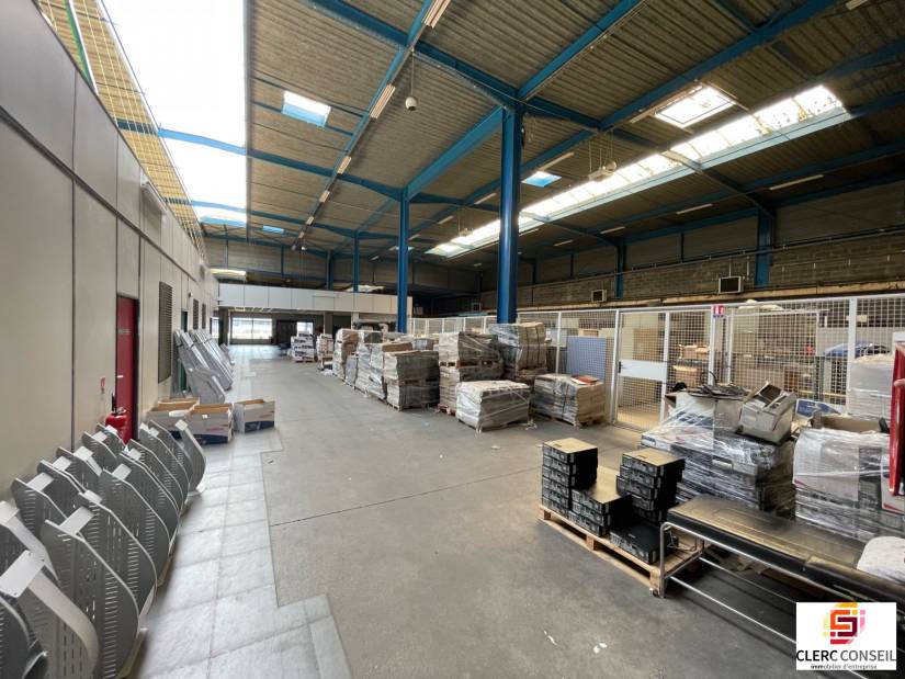 Location - Local d'activité 4723m² - Saint-Étienne-du-rouvray