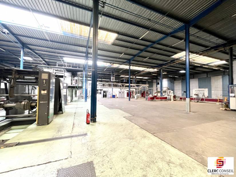 Location - Local d'activité 4723m² - Saint-Étienne-du-rouvray