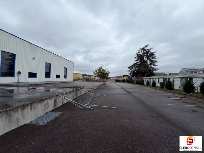 Location - Local d'activité 3105m² - Louviers