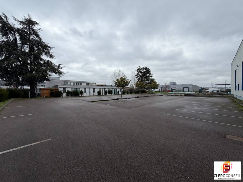 Location - Local d'activité 3105m² - Louviers