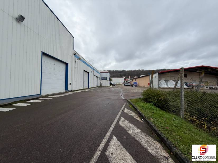 Location - Local d'activité 3105m² - Louviers