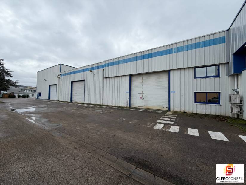 Location - Local d'activité 3105m² - Louviers