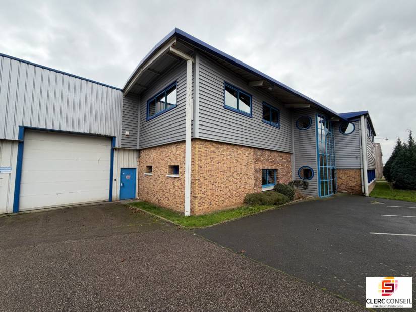 Location - Local d'activité 3105m² - Louviers