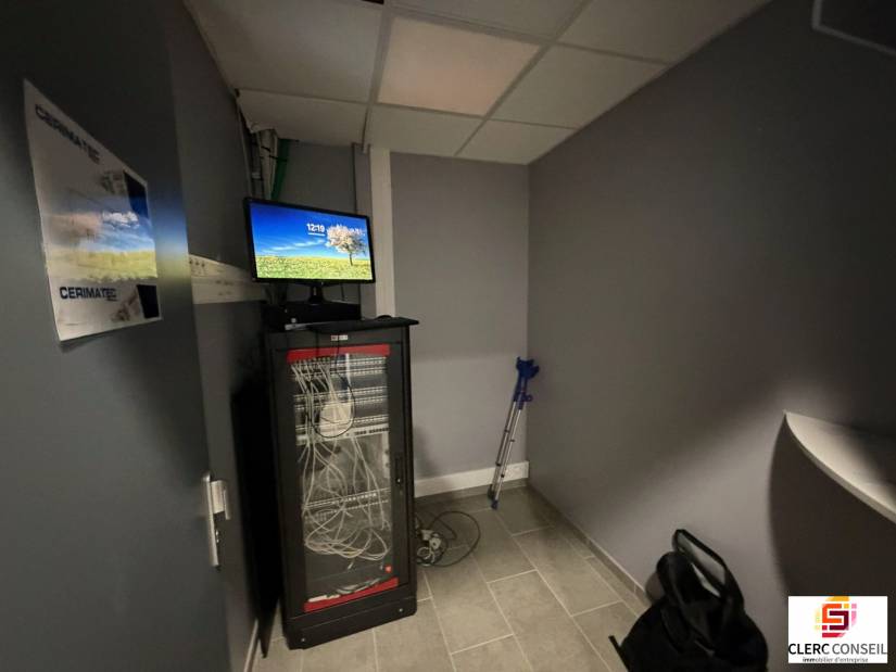 Location - Local d'activité 3105m² - Louviers