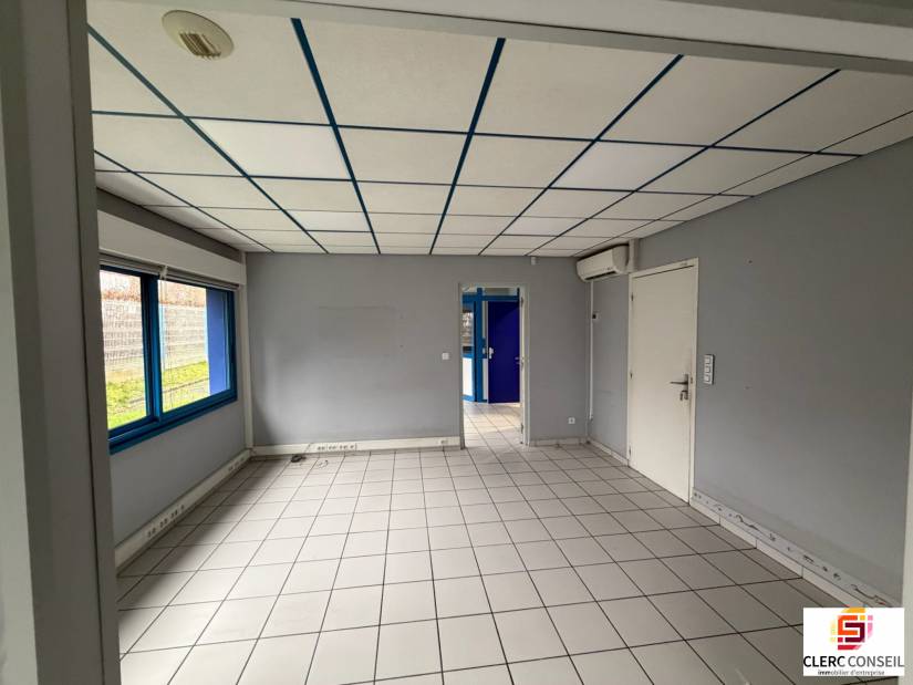 Location - Local d'activité 3105m² - Louviers