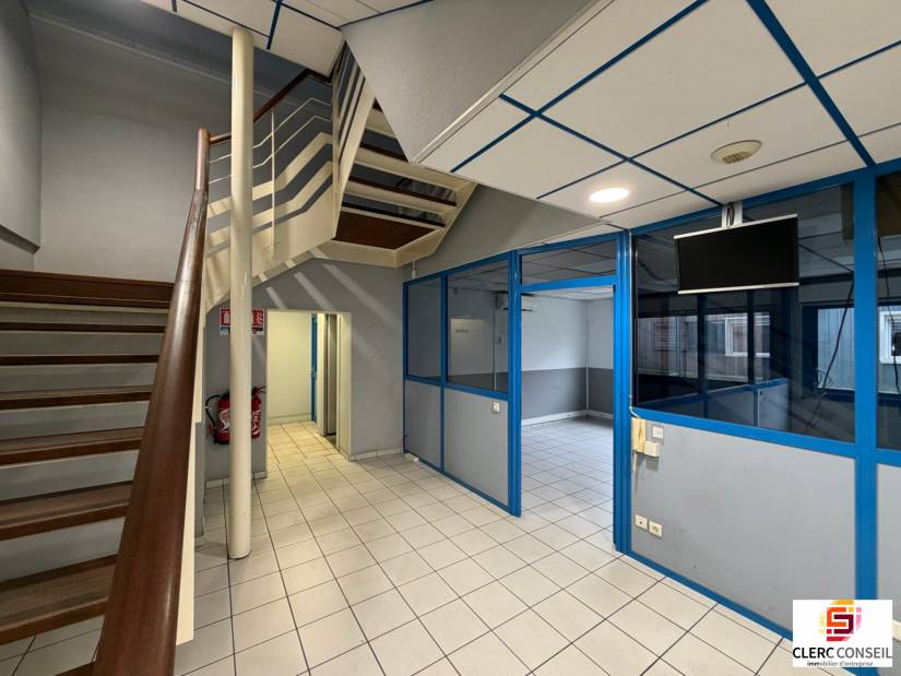 Location - Local d'activité 3105m² - Louviers