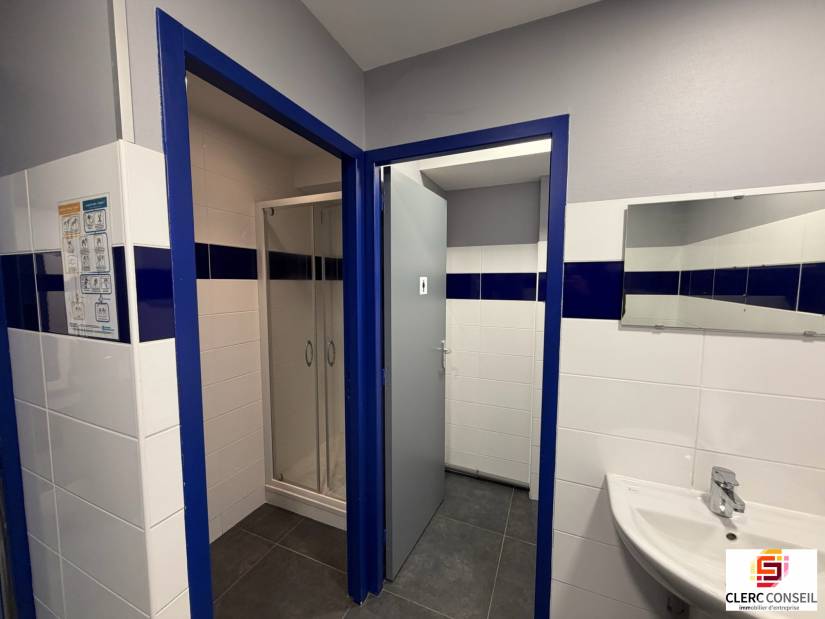 Location - Local d'activité 3105m² - Louviers