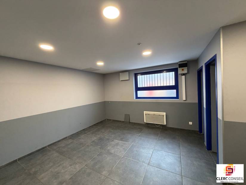 Location - Local d'activité 3105m² - Louviers