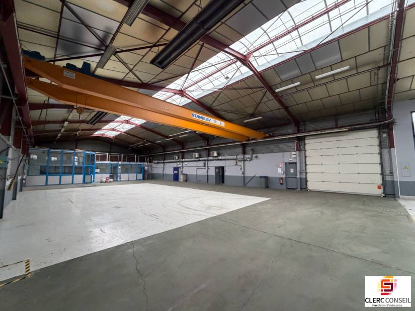Location - Local d'activité 3105m² - Louviers