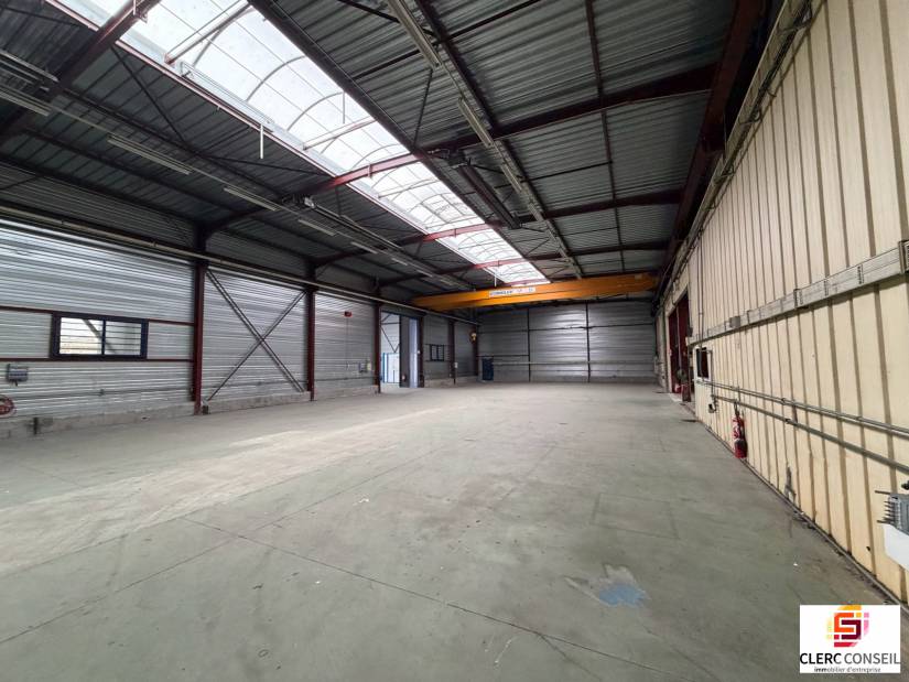 Location - Local d'activité 3105m² - Louviers