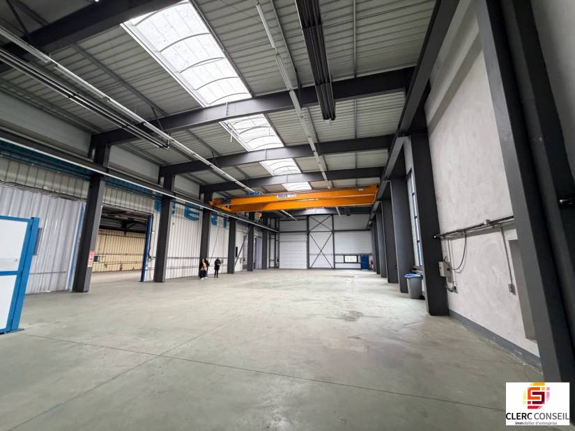 Location - Local d'activité 3105m² - Louviers