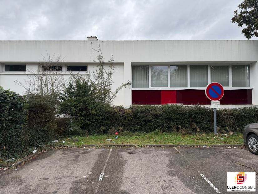 Location - Bureaux 548m² - Petit-couronne