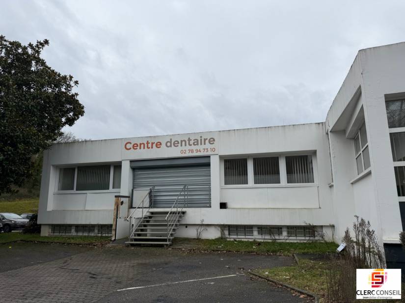 Location - Bureaux 548m² - Petit-couronne