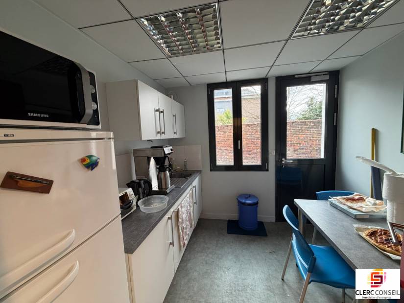 Location - Local commercial 210m² - Bois-guillaume