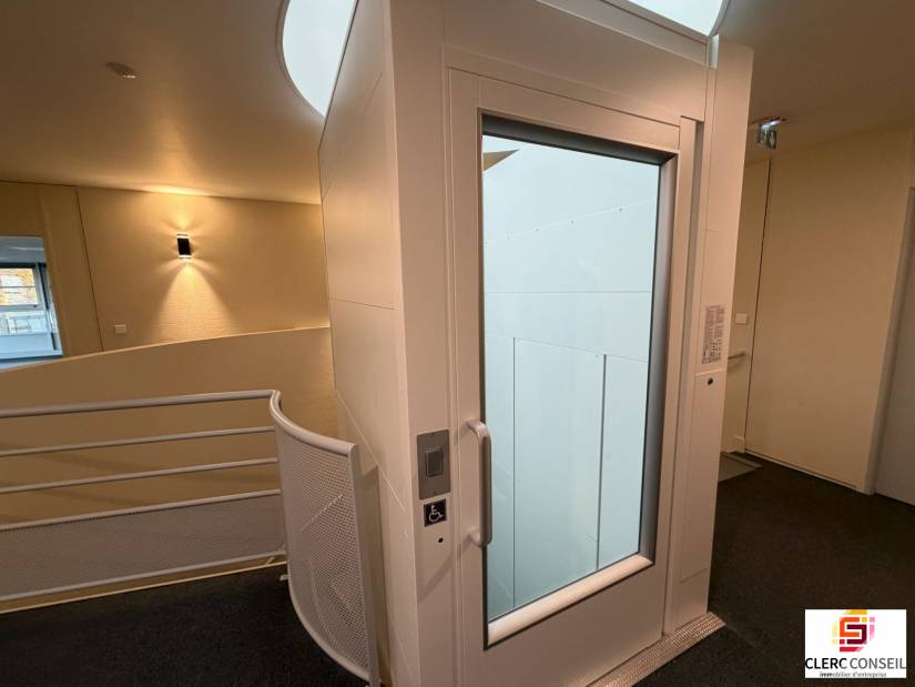 Location - Bureaux 170m² - Mont-saint-aignan