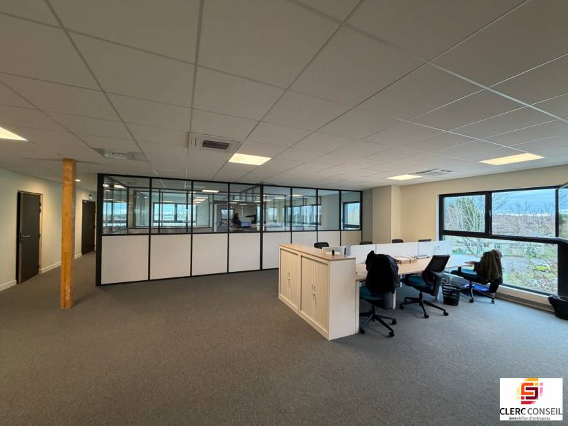 Location - Bureaux 228m² - Mont-saint-aignan