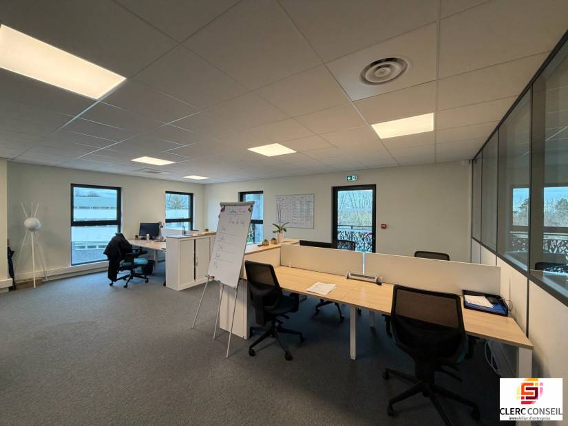 Location - Bureaux 228m² - Mont-saint-aignan