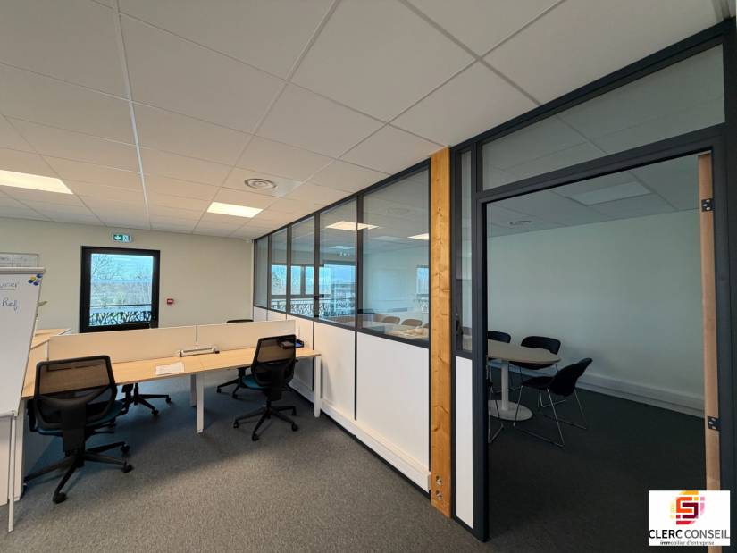 Location - Bureaux 228m² - Mont-saint-aignan