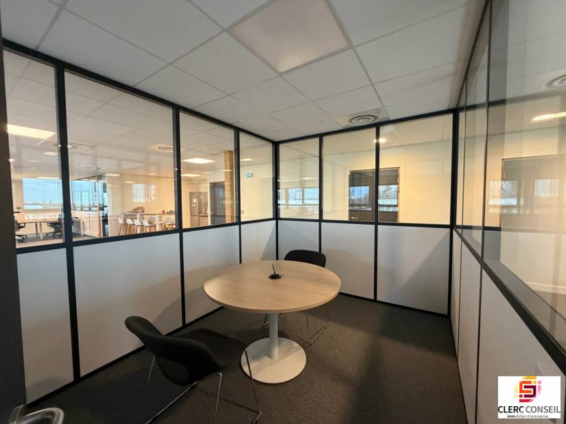 Location - Bureaux 228m² - Mont-saint-aignan