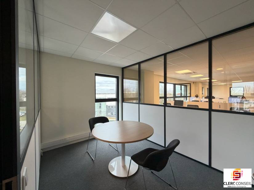 Location - Bureaux 228m² - Mont-saint-aignan