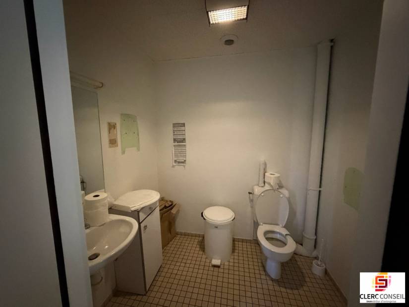 Vente - Bureaux 1054m² - Bois-guillaume