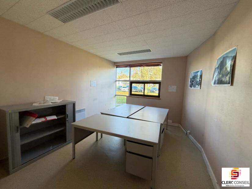 Vente - Bureaux 1054m² - Bois-guillaume