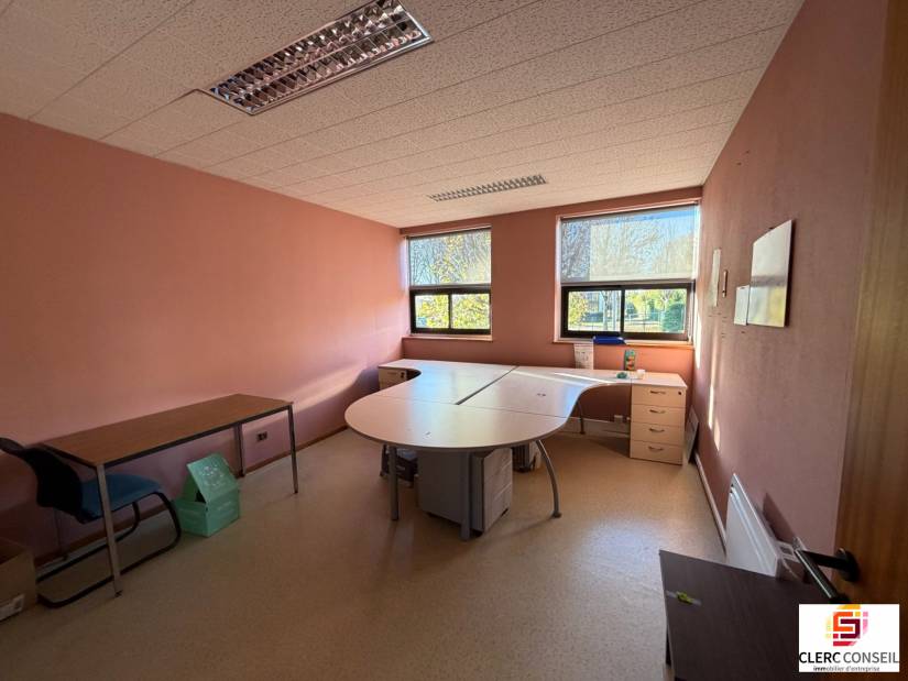 Vente - Bureaux 1054m² - Bois-guillaume
