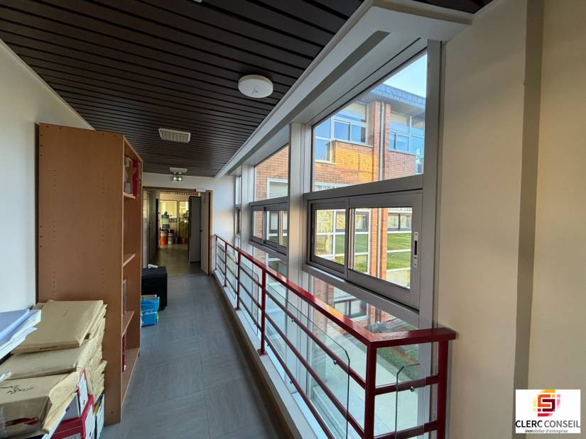 Vente - Bureaux 1054m² - Bois-guillaume