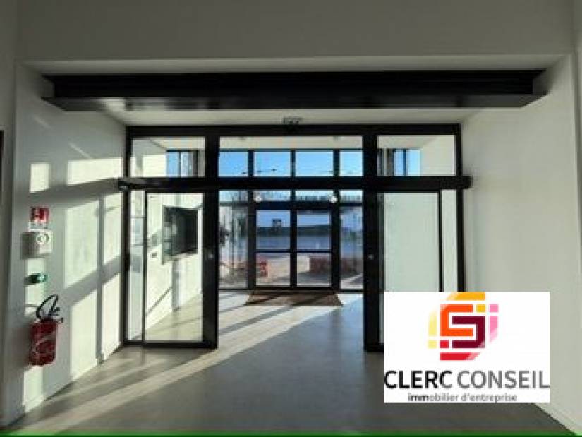 Location - Bureaux 454m² - Mont-saint-aignan