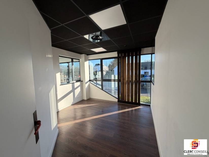 Location - Bureaux 454m² - Mont-saint-aignan