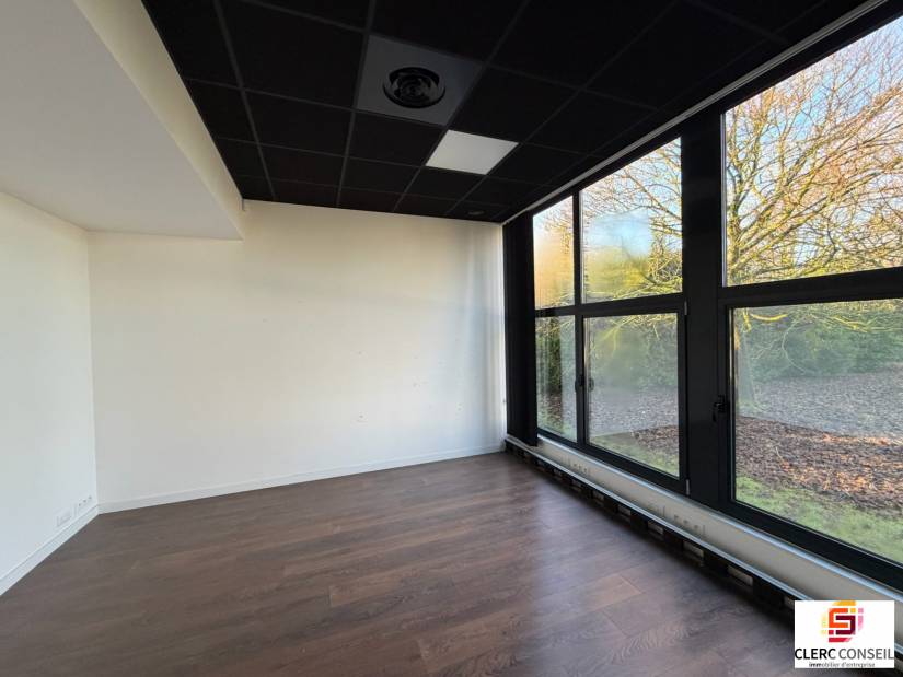 Location - Bureaux 454m² - Mont-saint-aignan