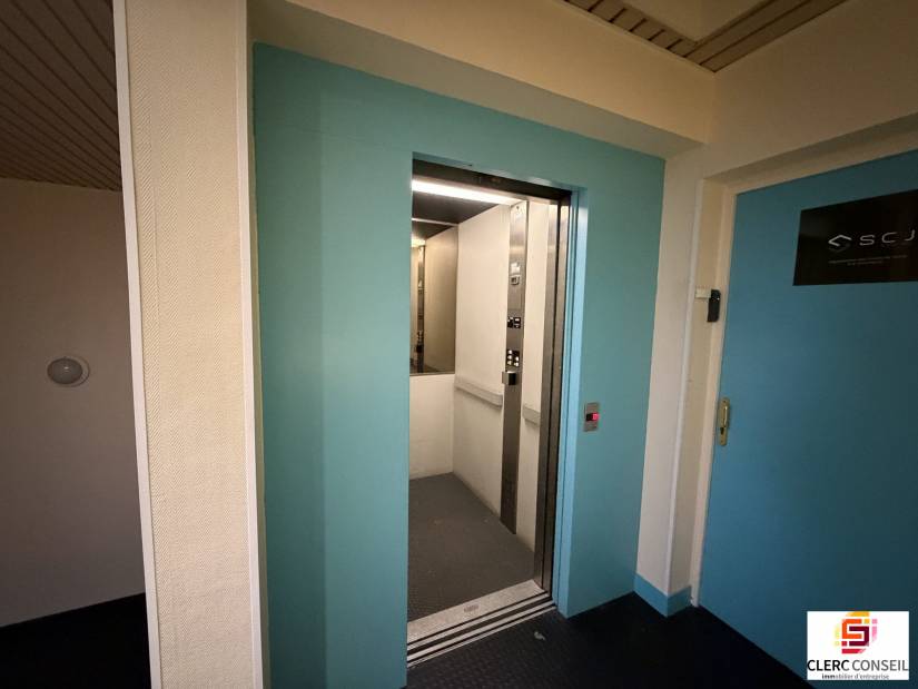 Location - Bureaux 205m² - Mont-saint-aignan