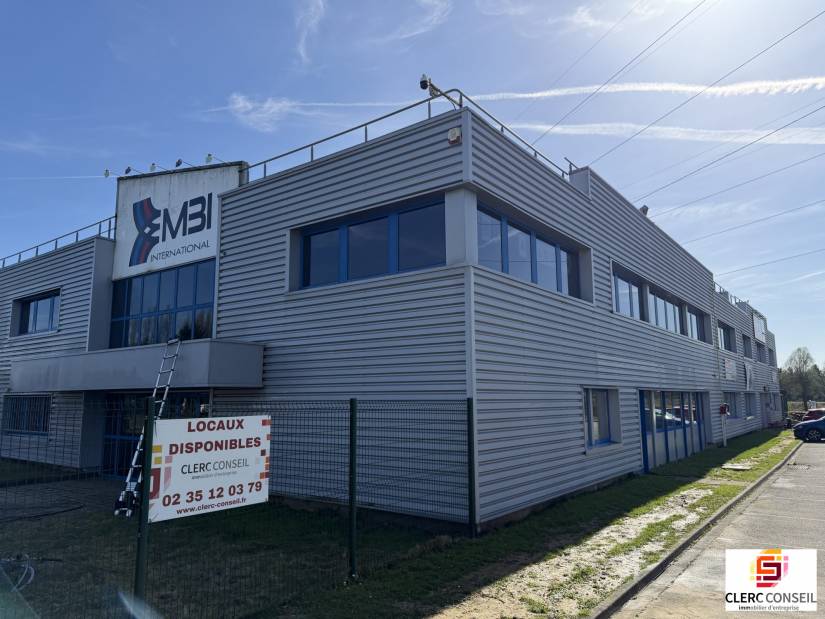 Location - Local d'activité 1500m² - La vaupalière