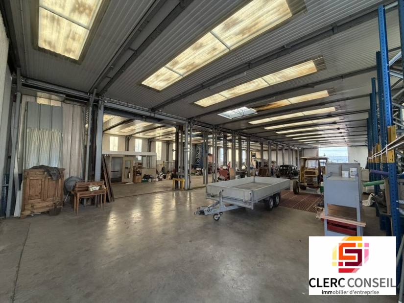 Vente - Local d'activité 700m² - Gaillon