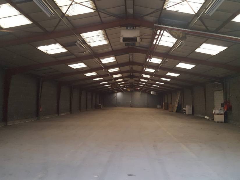 Location - Local d'activité 1368m² - Évreux